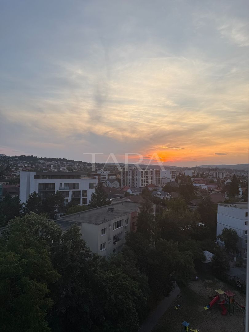 EXCLUSIVITATE.  Apartament decomandat, 2 camere, central Gheorgheni. - Poză 1