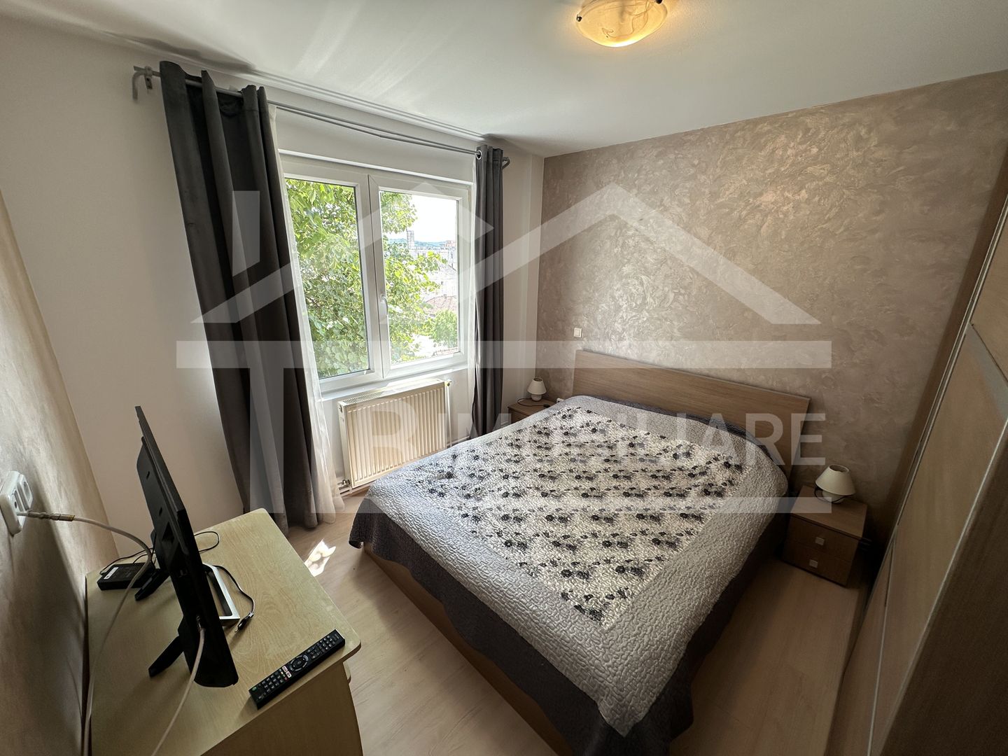 Apartament cu 2 camere, decomandat, 54mp, zona strazii Gloriei - Poză 3