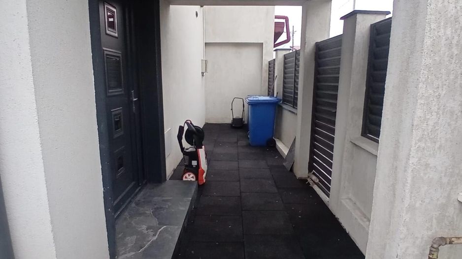 Casa 7 camere 2024  Carrefour Colentina - Poză 4