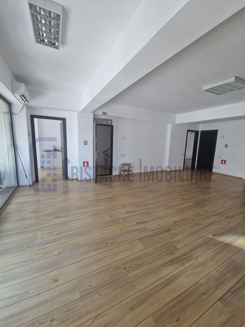 Vila P+3, suprafata utila 345 mp, aflata la 10 min. de P-ta Victoriei - Poză 3