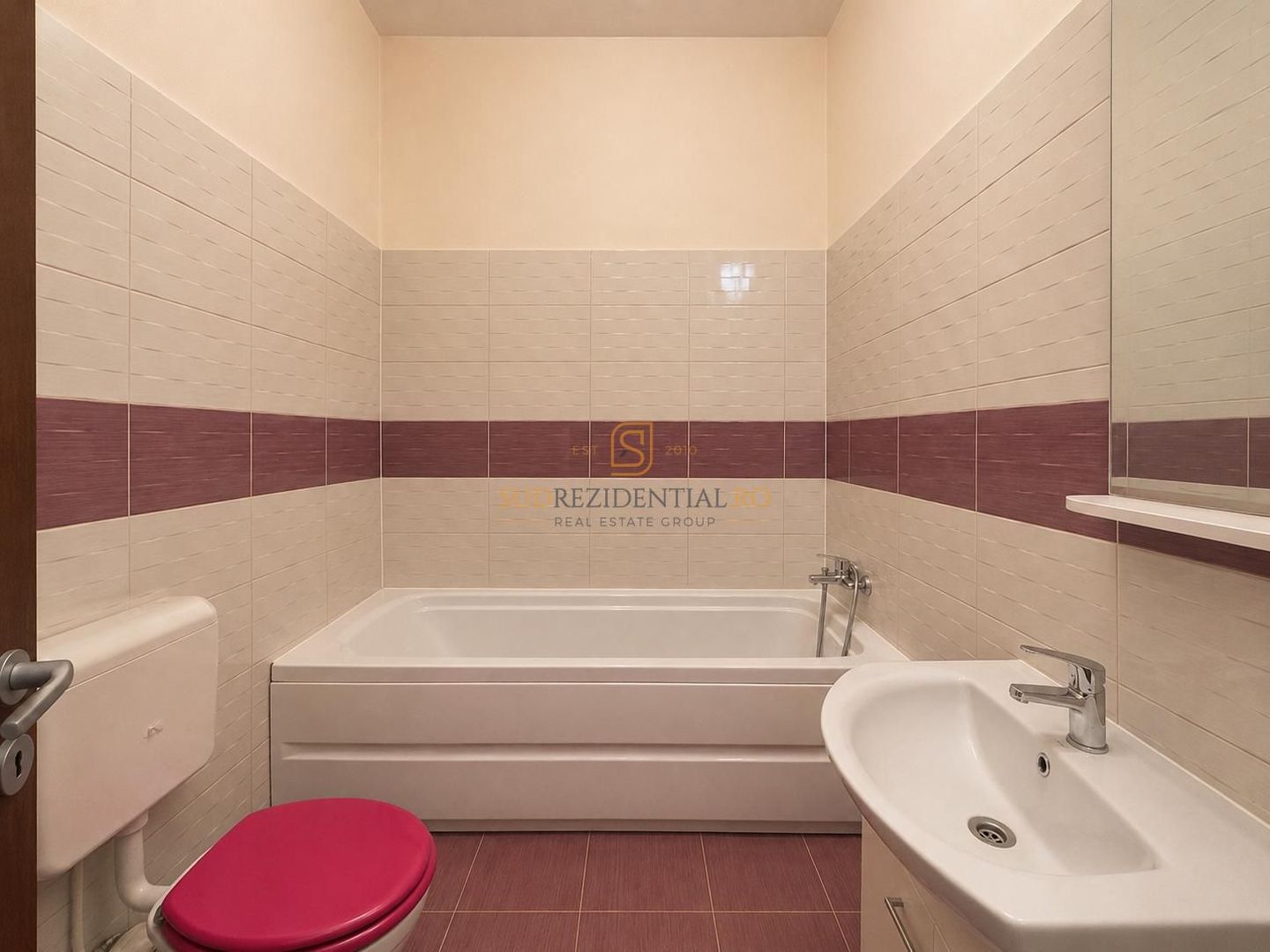 Garsonieră decomandată cu balcon, complet mobilată și utilată - Poză 11