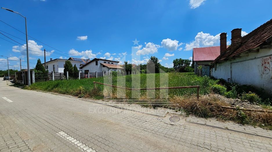 Teren intravilan de vanzare, Partos - Poză 1