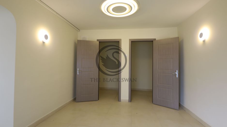 Casa de vanzare 12 camere | 2 constructii - Business, Rezidential | PH - Poză 2