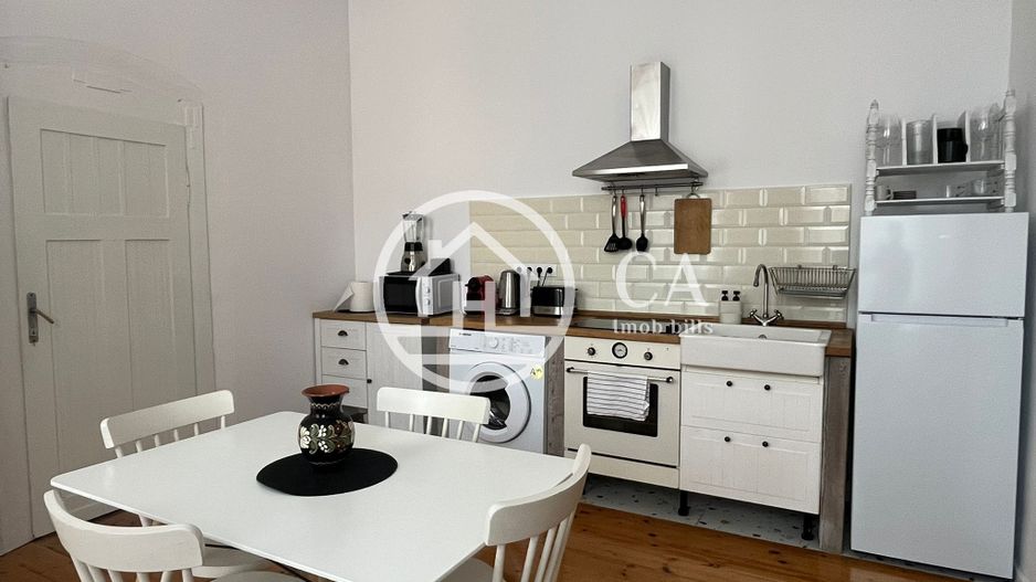 Apartament de închiriat cu 3 camere în zona ultracentrală, Oradea - Poză 5