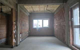 Vilă individuală în Tunari – 5 camere, curte privată - Poză 23
