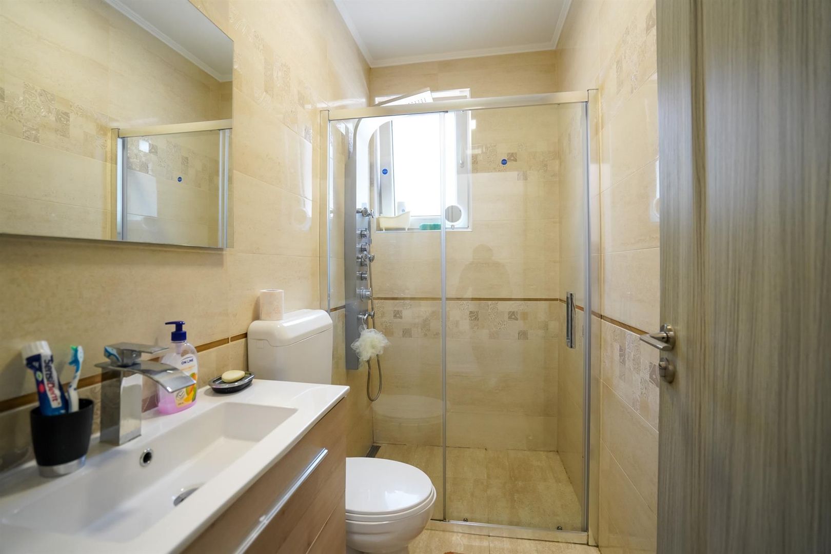 Casa la cheie la intrare in Santandrei - Poză 11