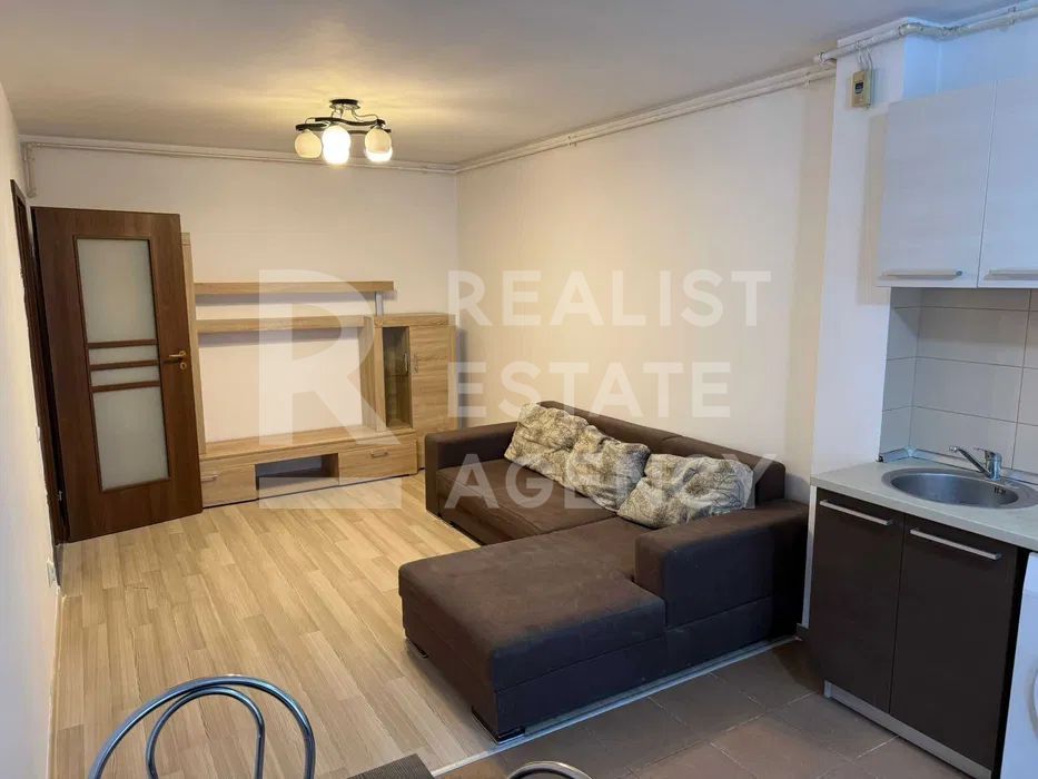 Vânzare, apartament 2 camere, zona Apărătorii Patriei - Poză 1