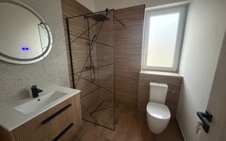 Disponibila imediat. Zona centrala. Toate utilitatile si asfalt - Poză 18