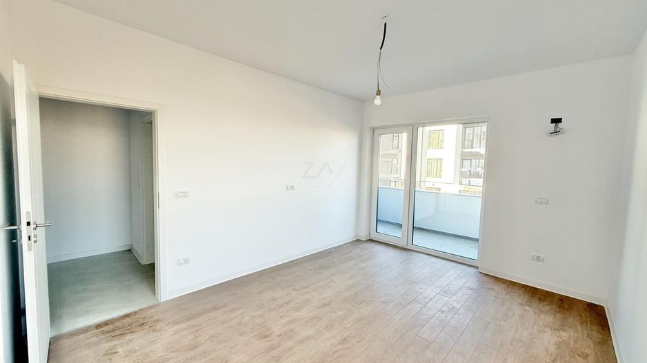 Bloc FINALIZAT la asfalt. Etaj 1. Decomandat. Disponibil imediat. - Poză 1