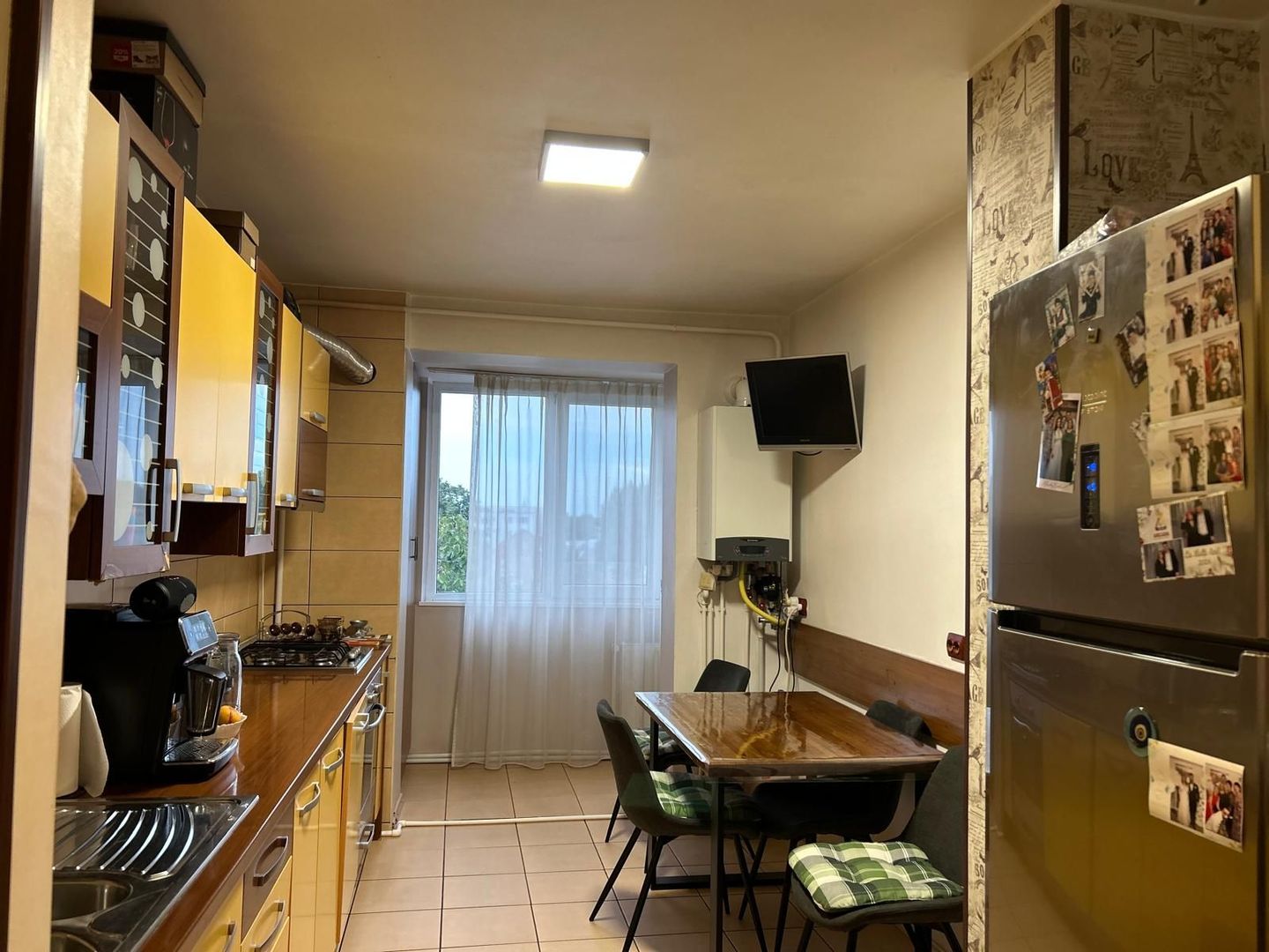 Apartament cu 3 camere în zona, mobilat si utilat -  Piata Centrala - Poză 8