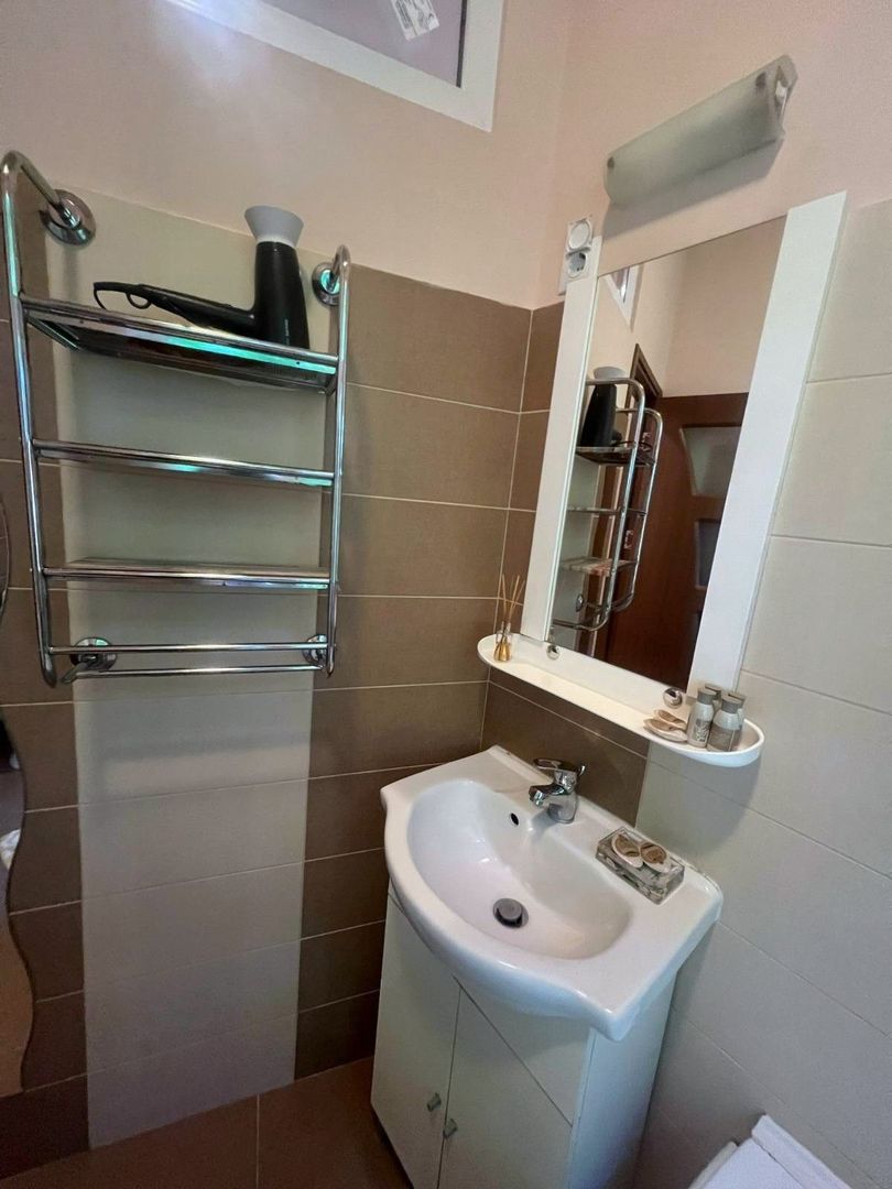 Casă 5 camere + teren 212 mp - Centrul Brasovului - 5173 - Poză 5