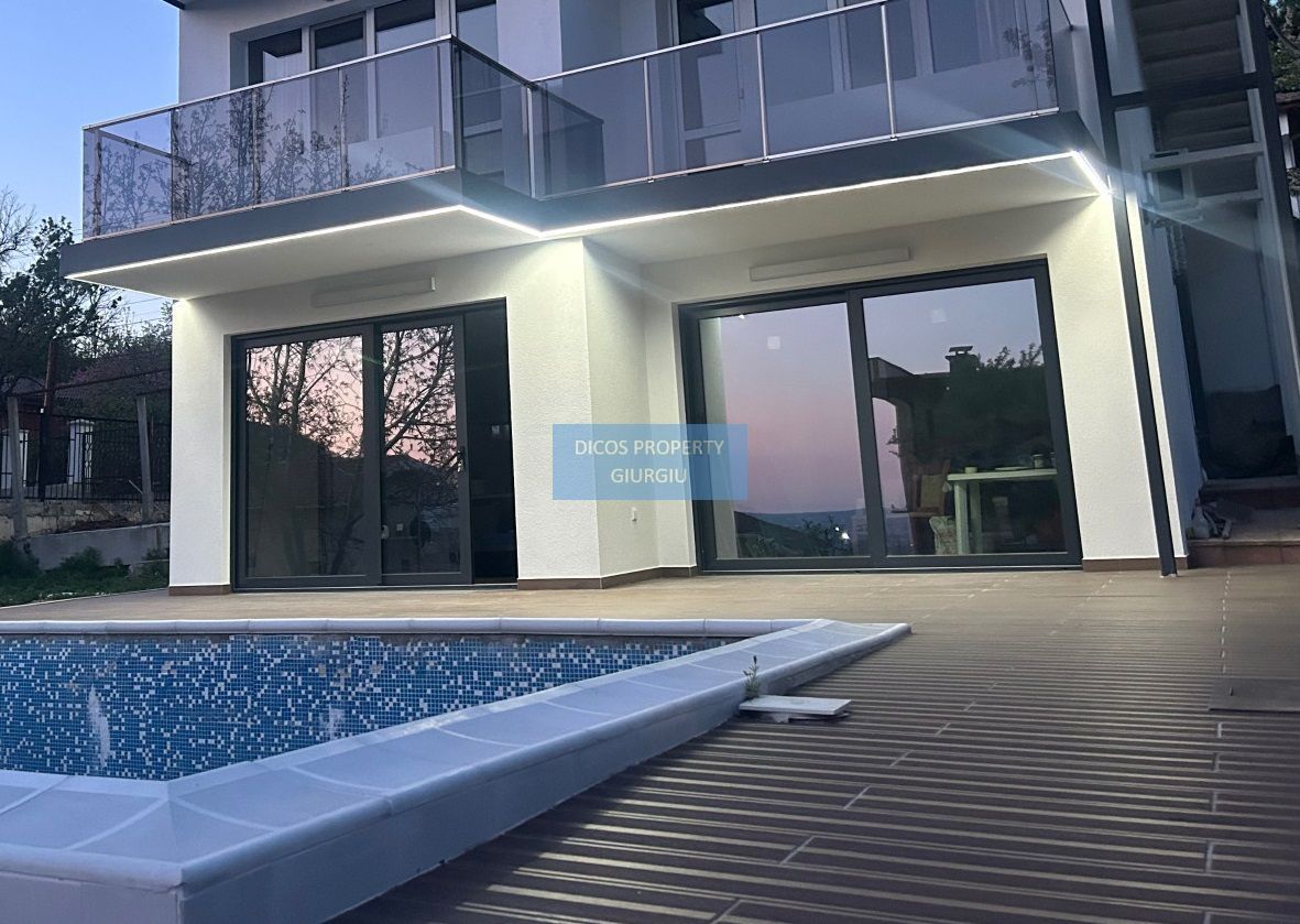 Vila cu piscina stațiunea Albena, pe malul Mării Negre - Poză 7