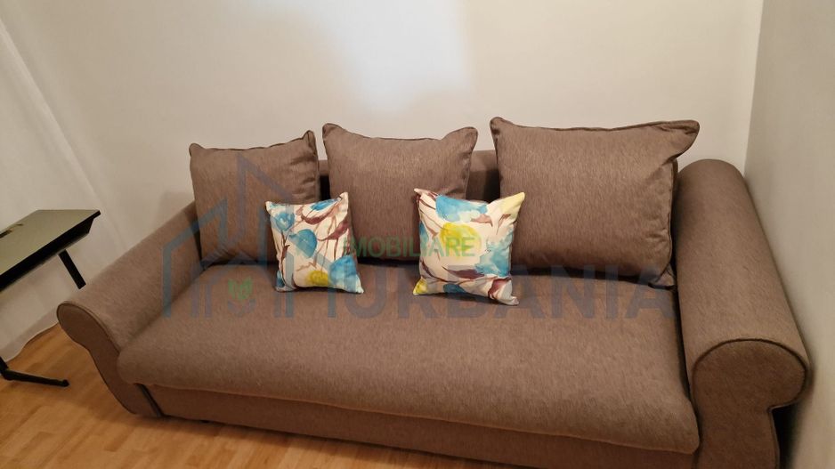 Inchiriez apartament 3 camere SD Alexandru Chimicale - Poză 1