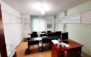 Central, spatiu birouri 30mp, 350 euro - Poză 2