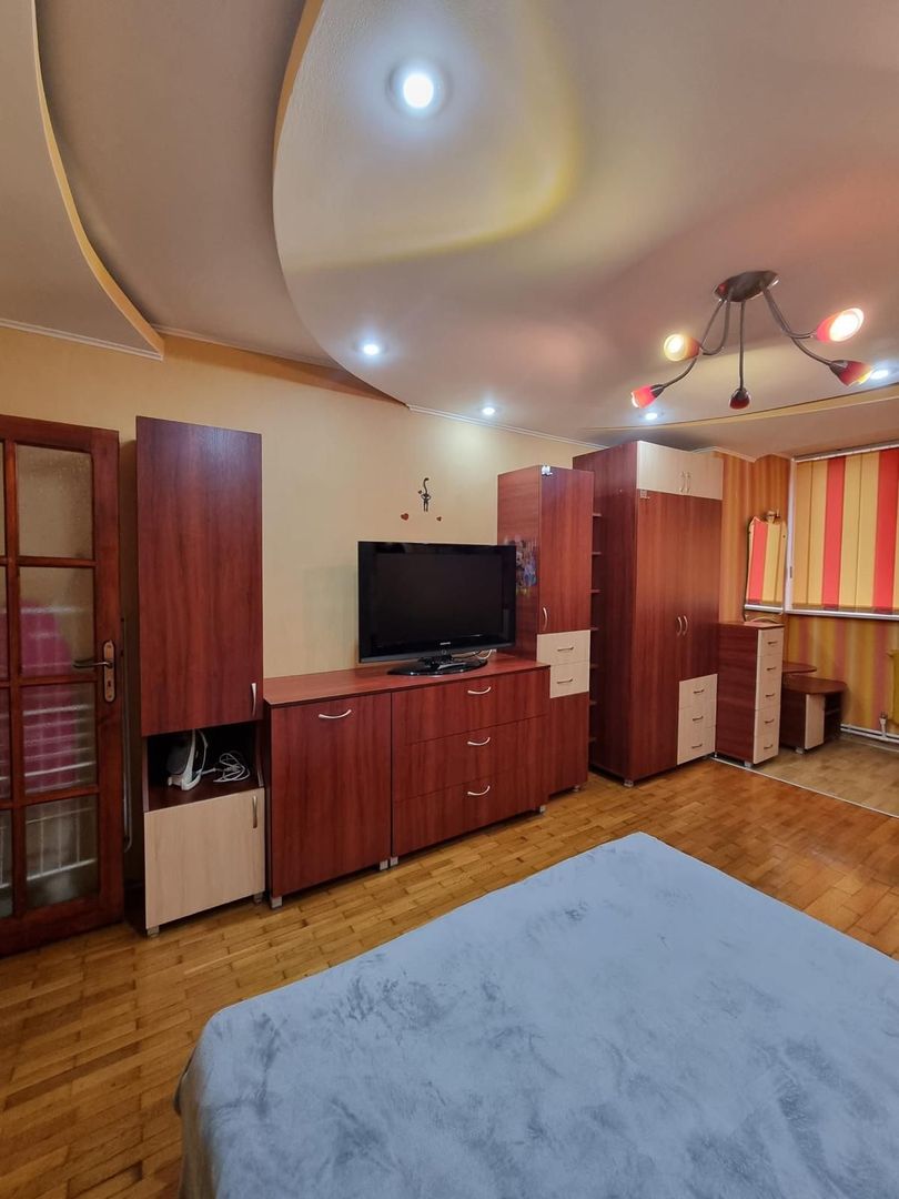 Apartament cu 2 camere, mobilat si utilat - Tiglina 2, parter langa IPJ - Poză 12
