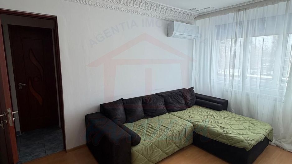 Vanzare apartament cu 4 camere in Micro 39b( k-uri), etaj 1, - Poză 16