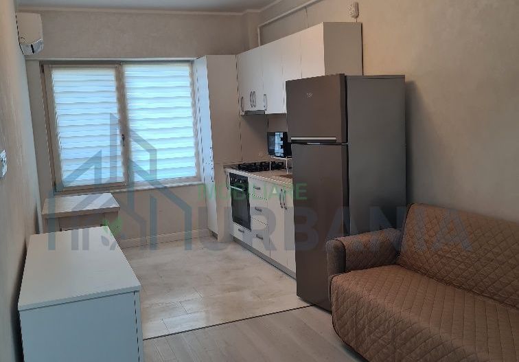 Apartament 2 camere de inchiriat, Copou, zona Royal, etaj 4, orientare sud, mobilat si utilat - Poză 7
