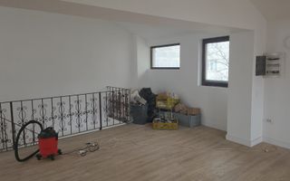 URGENT!, libera, CONSOLIDATA, birouri/comercial, 2 INTRARI, NEGOCIABIL - Poză 3