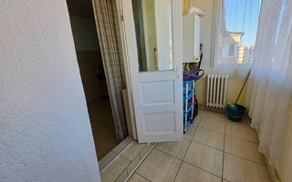 Apartament 3 camere, 68 mp utili, Cetate, zona Piata Cetate - Poză 5