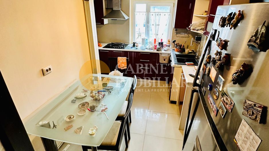 3 Camere Decomandat -  Esplanada Nicolina 1- Bloc 1990 - Poză 9