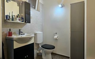 Oportunitate - Apartament cu trei camere in vila, zona Tractorul 70 mp - Poză 10
