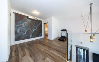 Sanpetru ,Subcetate-Casa 4 camere,3 bai+480 mp teren - Poză 7