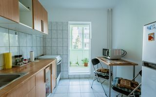 În Micălaca apartament cu 2 camere - Poză 6