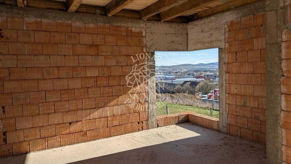 Casa 4 camere 114 mp total-teren 500 mp-Zona Drumul Tarpiului - Poză 2