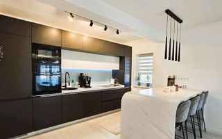 Penthouse 120 mp utili, 4 camere, cu terase generoase 60 mp, Unirii - Poză 1
