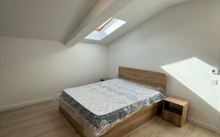 Apartament cu 4 camere, 100 mp, parcare,  gradina,  zona L. Merlin - Poză 11