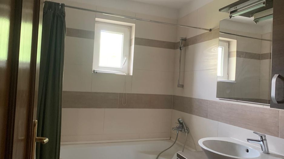 Duplex spațios, 200 mp utili, teren 700 mp, în vatra veche din Moșnița - Poză 22