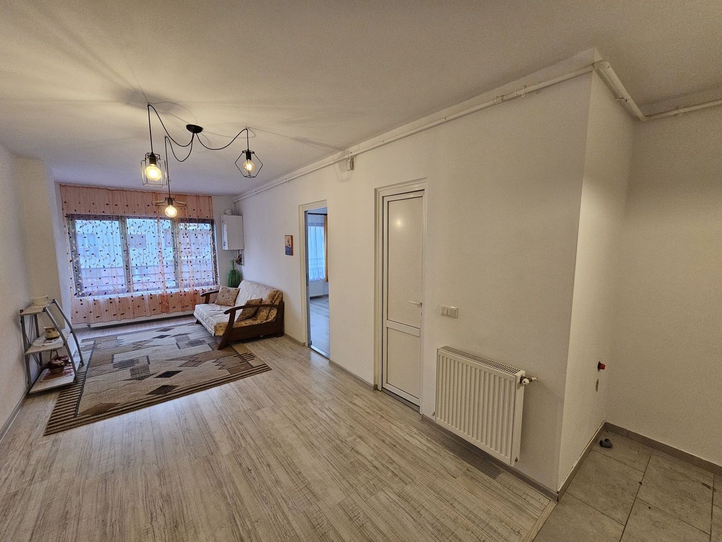 BRASADAS vinde ap Nou cu 2 cam etaj 2/4 in Carpați 2. - Poză 3