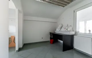Casa ideală pentru familie: școală la 3 min. Zonă foarte liniștită. - Poză 12