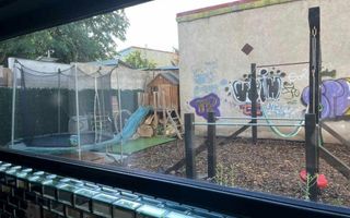 Unic! Apartament 5 camera si curte de 210 mp, central - Poză 8