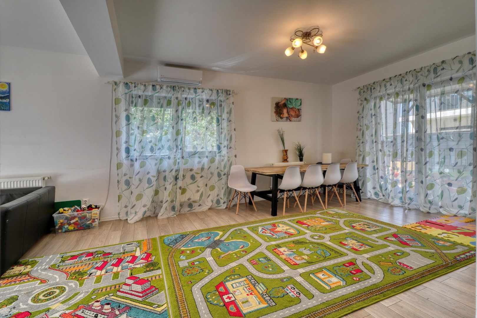 Tunari- Vilă individuală -4 camere si gradina- - Poză 3