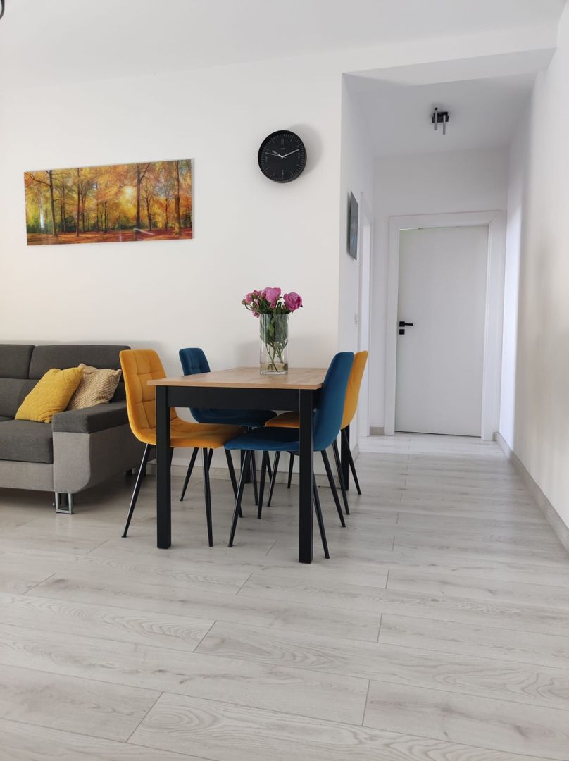 Apartament cu 3 camere, 2 bai si loc de parcare - Poză 5