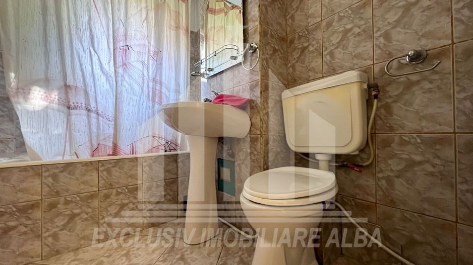 Apartament 3 camere de vanzare, zona Cetate, etaj 1, decomandat - Poză 7