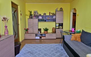 Apartament cu 3 camere de vanzare | Mobilat | Malu Rosu | Comision 0% - Poză 3