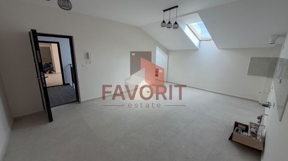 NOU. Disponibil imediat. Decomandat. Zona Soarelui - Poză 2