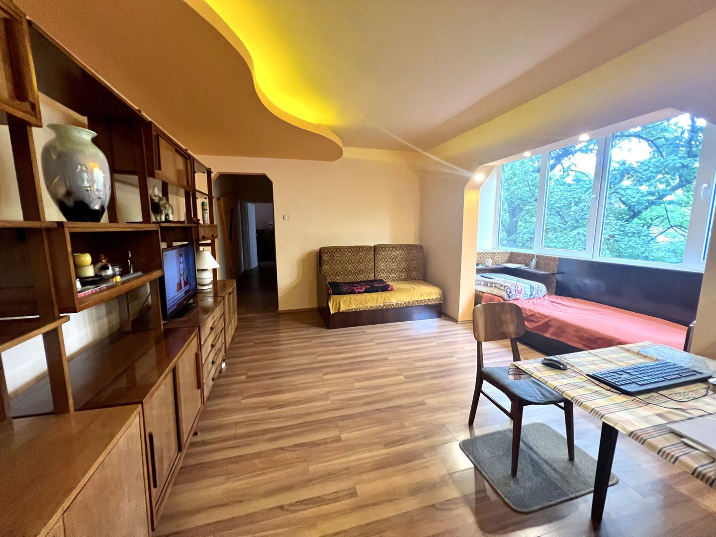 APARTAMENT 3 CAMERE- ZONA CIRCUMVALATIUNII - Poză 1