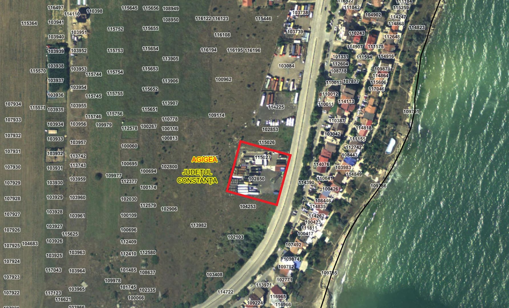 Teren intravilan 3720mp D=58ml zona industrialaRO-RO toate utilitatile - Poză 1