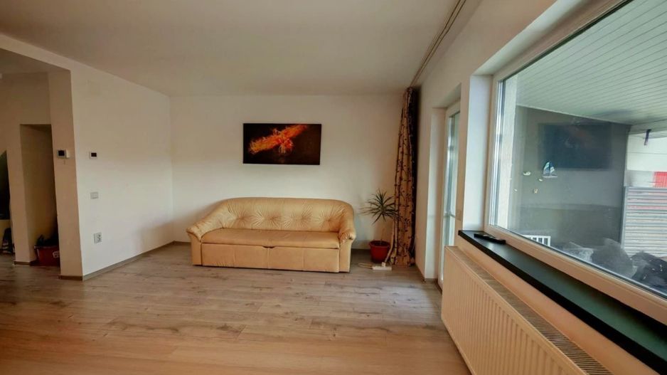 Casa 4 camere, cartier Izvor, oras Brasov - Poză 3