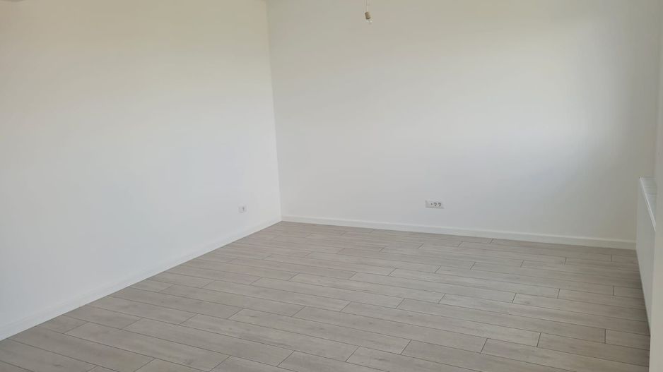 2 Cam._Locatie ideala_Auchan_Transport S.T.B COMISION 0! - Poză 4