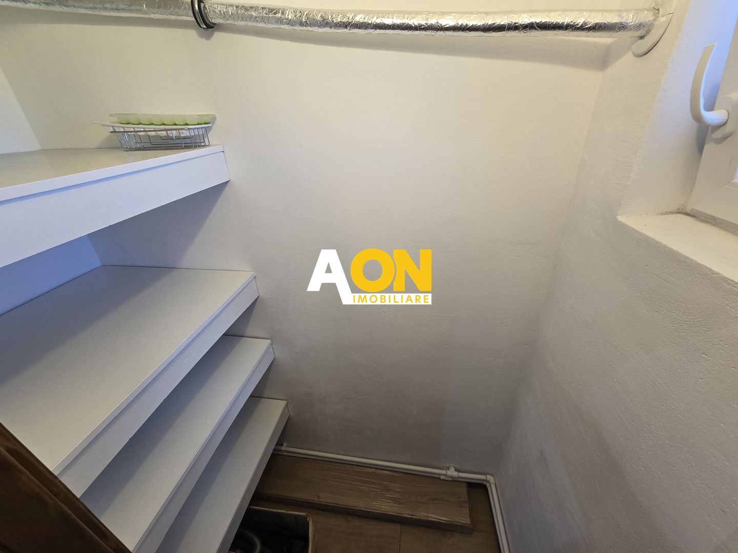 Apartament 2 Camere Decomandat Cetate, Complet Renovat si Mobilat - Poză 6