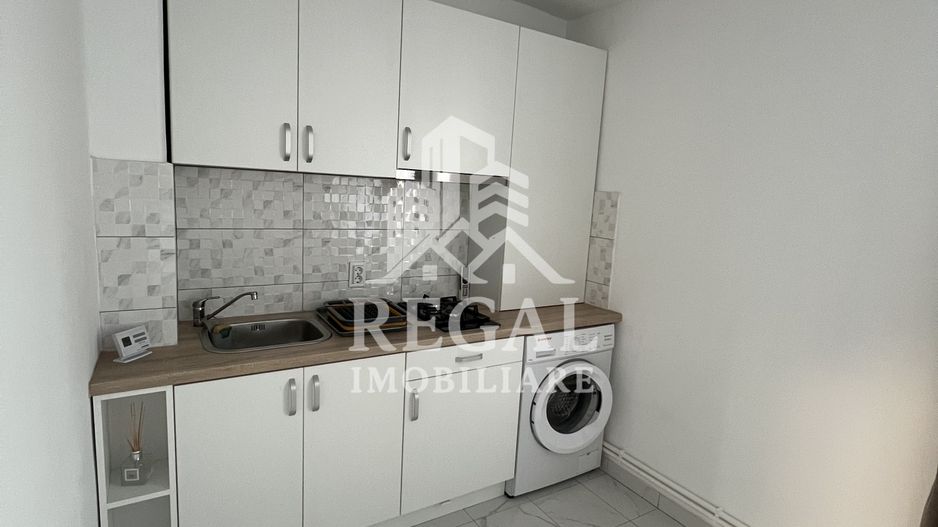 Garsonieră de închiriat – zona Supeco, etaj 2 - Poză 1
