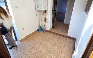 Casă cu 3 dormitoare în Dancu, Holboca. Curte utilă, acte în regulă. - Poză 4