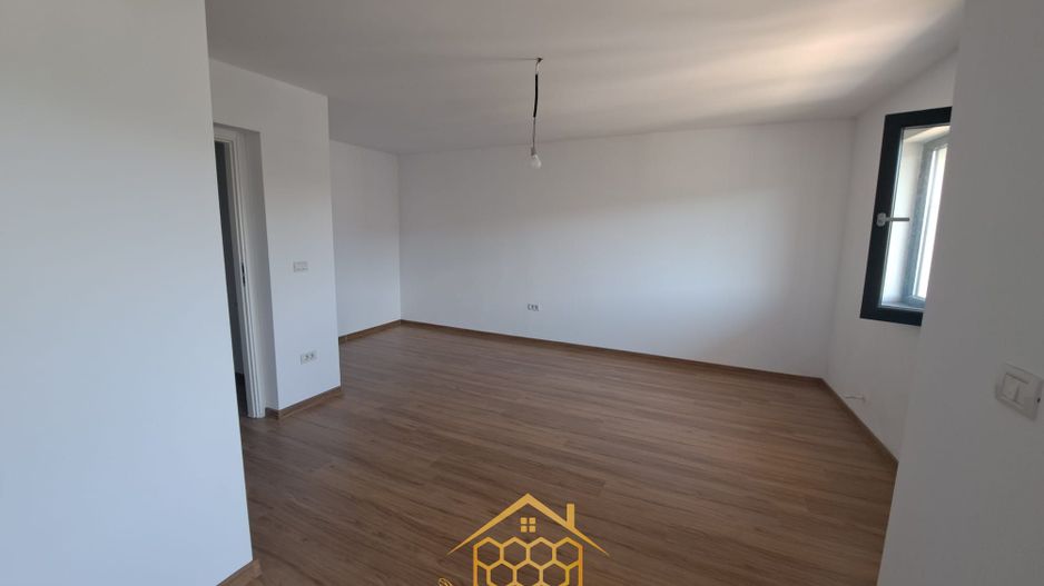 Casa P+1 + Pod in coltisorul tau de natura - Leamna de Jos - Poză 7