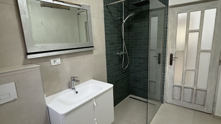 Apartament generos la casa,zona Bogdanestilor - Poză 40