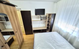 De inchiriat apartament cu 3 camere, etaj 3, Micro 16, 450 euro - Poză 6