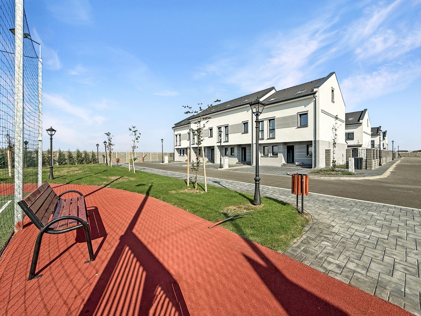 Dezvoltator - Case Premium într-un Cartier Privat. - Poză 1